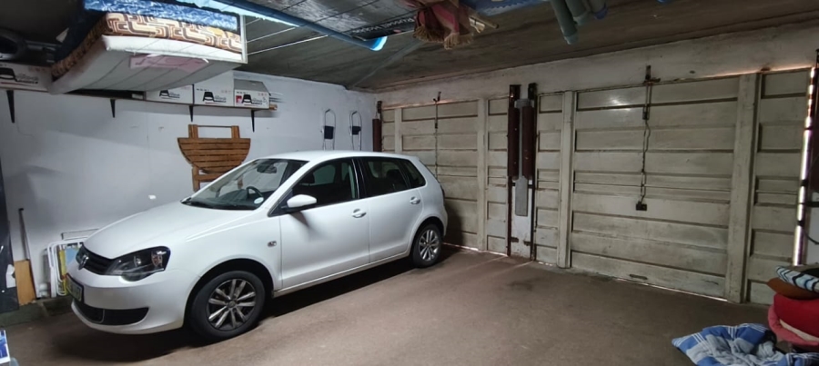 5 Bedroom Property for Sale in Pellissier Free State
